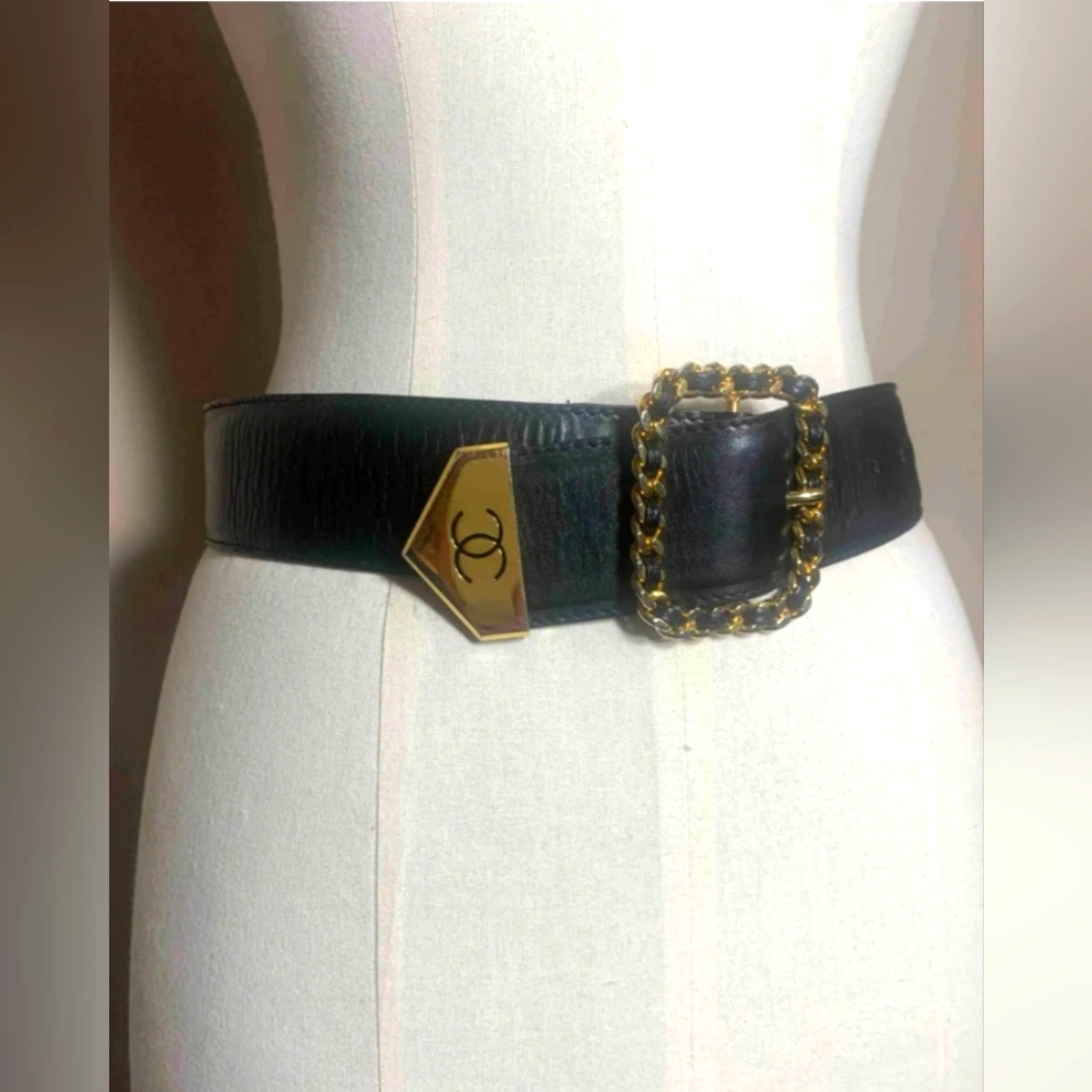 Chanel belt vintage size 70